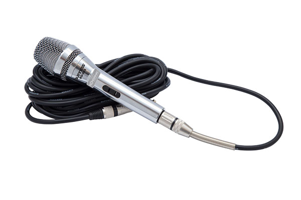 Micro c&oacute; d&acirc;y loại n&agrave;o tốt? C&aacute;ch chọn mua micro c&oacute; d&acirc;y ph&ugrave; hợp